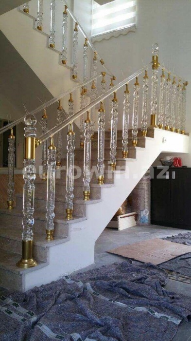 Pleksi məhəccər sistemləri