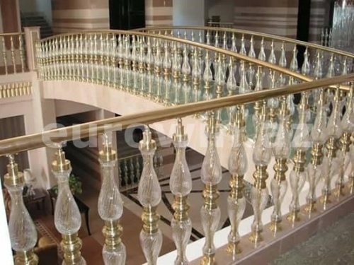 Pleksi məhəccər sistemləri